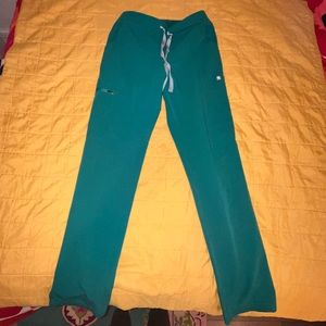 FIGS Women’s Yola Scrub Pants, XS in Hunter Green *LIMITED EDITION COLOR*